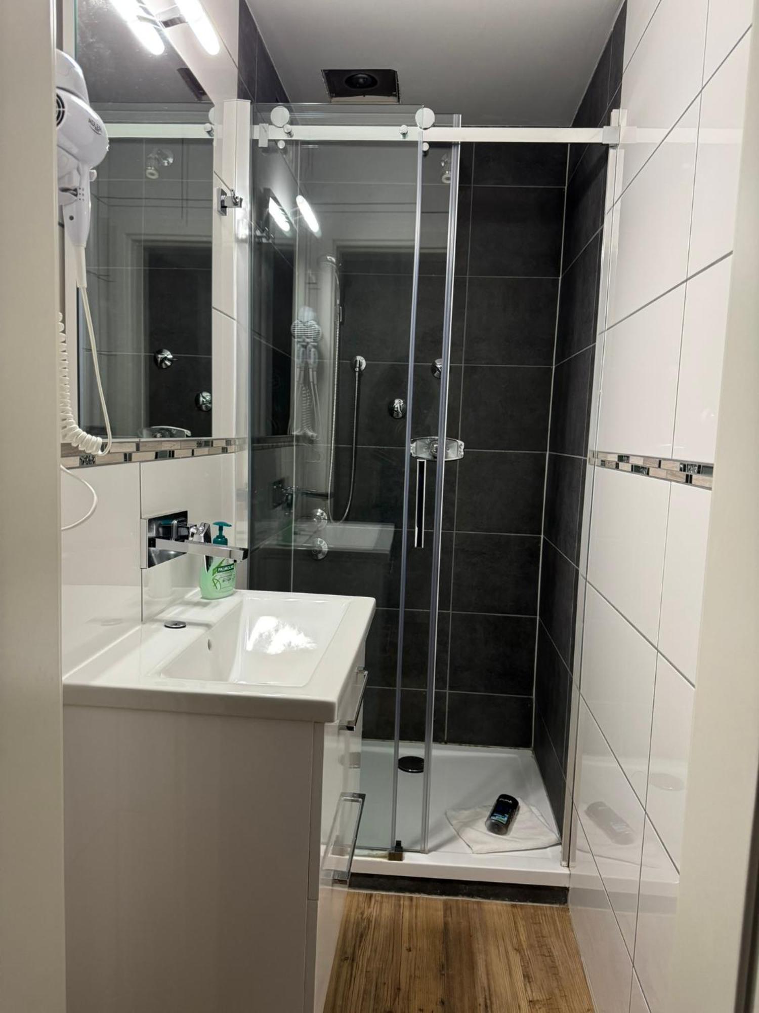 Hotel Gruener Baum - Hotel Im Murgtal, Schwarzwald Weisenbach Екстериор снимка