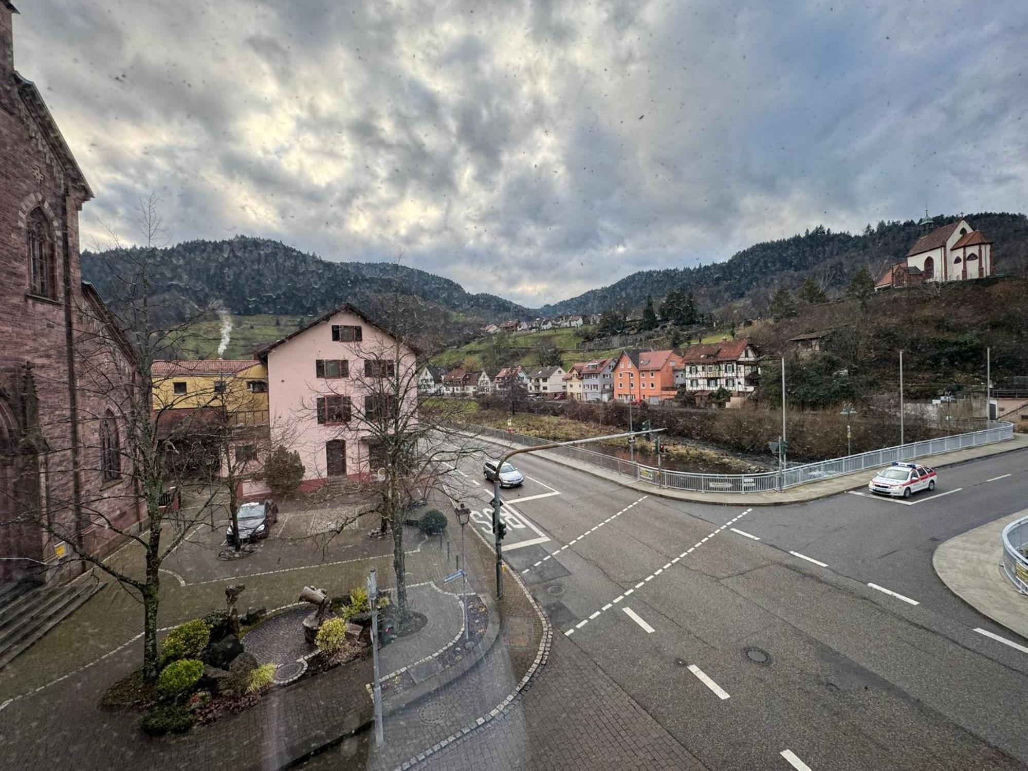 Hotel Gruener Baum - Hotel Im Murgtal, Schwarzwald Weisenbach Екстериор снимка